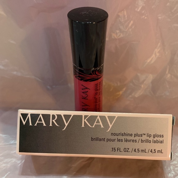 🌷Mary Kay NouriShine Lip Gloss Shock Tart - Picture 3 of 3